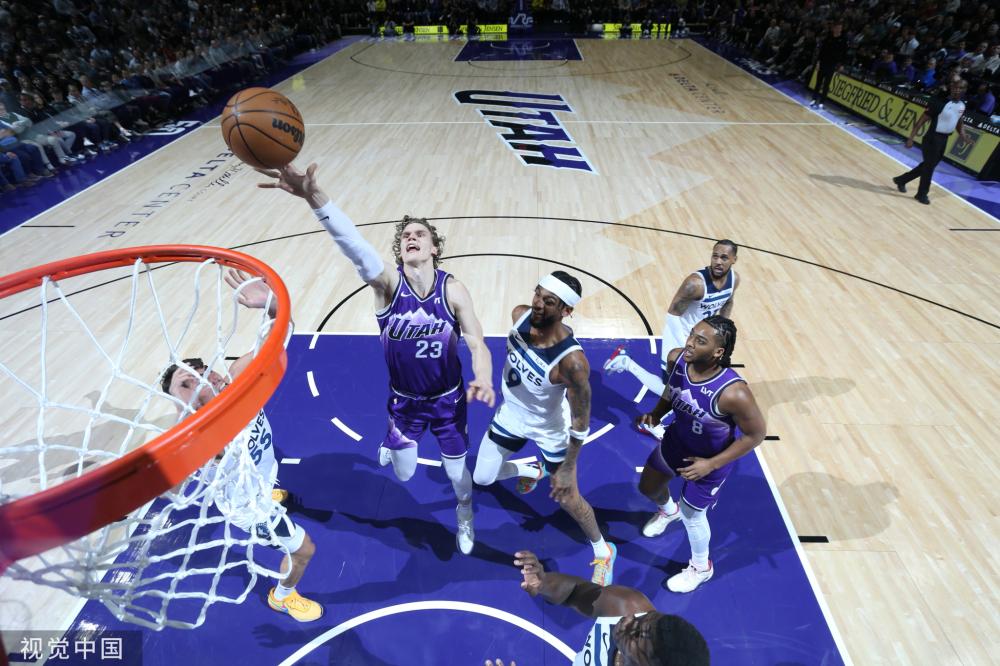 自纽卡斯尔 自纽卡斯尔